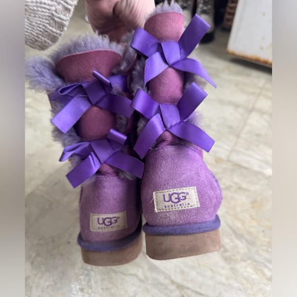 UGG Bailey Bow Boots Purple Twinface Sheepskin Size 8 Classic - Picture 2 of 12